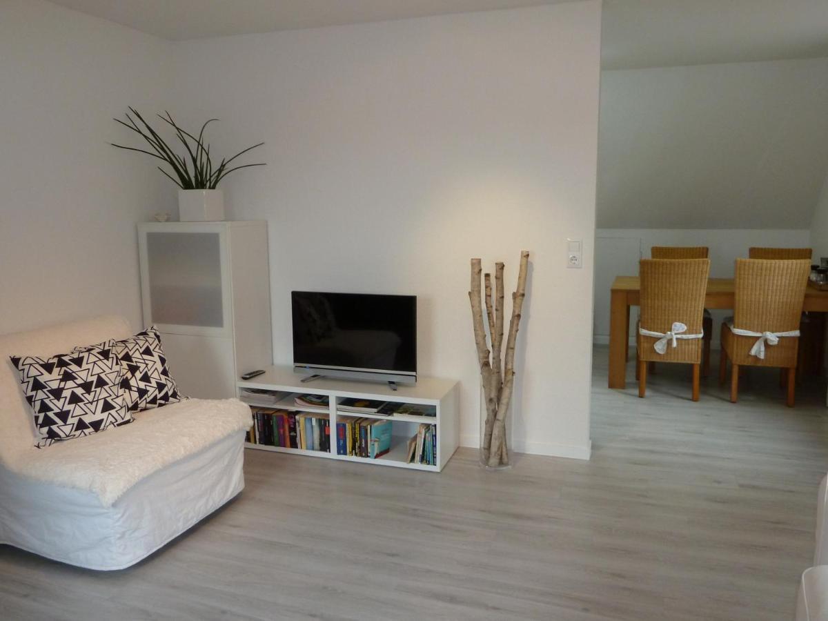 Helle 70 Qm Ferienwohnung Mit Herrlichem Blick Teningen Ngoại thất bức ảnh