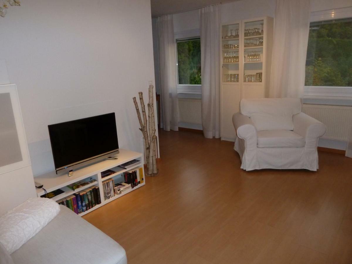 Helle 70 Qm Ferienwohnung Mit Herrlichem Blick Teningen Ngoại thất bức ảnh